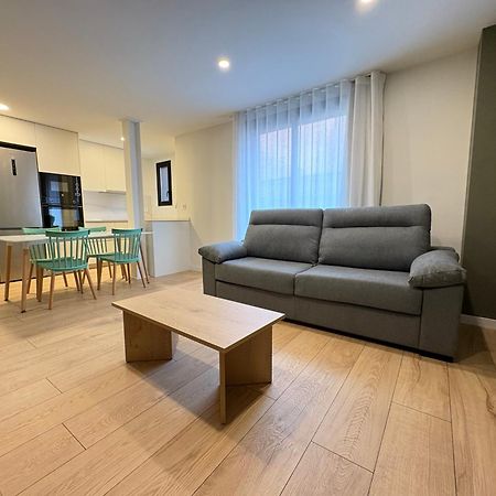 Reusia Apartaments Exteriör bild
